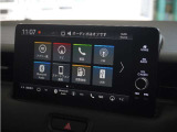 Apple Car Play・Android Autoでスマホ連携が可能!対応するアプリをディスプレイで操作できます。