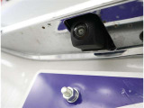 バックカメラが付いているので後方確認が非常にしやすいです。今や運転初心者も熟練者も必須装備!ついていて損はないですね♪