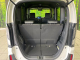 普段のお買い物や通勤、送迎等に十分な荷室スペースを確保しております。セカンドシートを倒すと、大きな荷物の積載も可能です♪