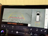 バックモニター付なので後退時に後方が見えるので安心。 車は構造上、死角がたくさんなので万が一を考えると必須ですね。 あくまで補助の為の装備、バックは目視で確認する事が重要ですよ。