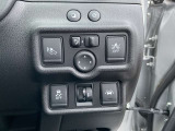 運転席回りのスイッチ類です。