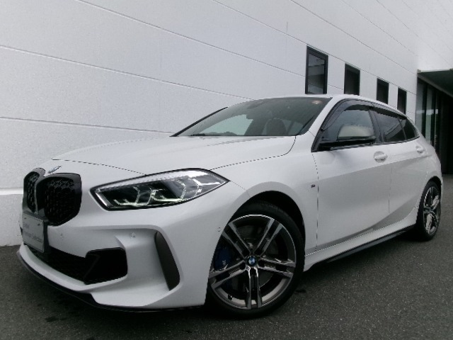 1シリーズ M135i xドライブ 4WD 