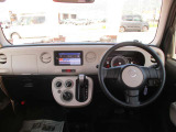中古車販売士の資格を持った担当がご案内させて頂きます。お気軽にご相談下さい。