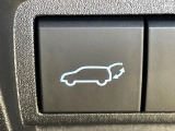【パワーバックドア】スマートキーや運転席のボタンを押すだけでリアゲートが自動で開閉します!荷物を持っている時や、高い位置にあるバックドアを閉める際に便利な機能です♪