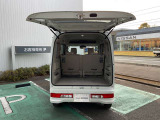 大きく開くリヤハッチ,荷物スペースも確保できます