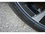 225/45R18インチタイヤを装着