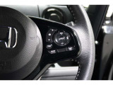 Hondaセンシングの機能のひとつ、アダプティブクルーズコントロール付!アクセルから足を離しても設定したスピードと前車との車間を保ち走行してくれます!車線維持もアシスト☆高速道路で疲労軽減ですね☆