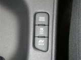ネッツトヨタ静浜は&rdquo;キレイ&rdquo;にこだわっています。特設サービス工場で、新しく生まれ変わった車!内装・外装の徹底的な掃除、シートを外してニオイの元まで消臭・除菌、見えにくいエンジンルーム内もキレイ!