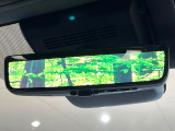 【デジタルインナーミラー】後席の大きな荷物や同乗者で後方が確認しづらい時でも安心!カメラが撮影した車両後方の映像をルームミラー内に表示。クリアな視界で状況の確認が可能です!
