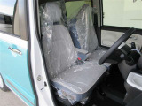 視野が広く操作しやすい運転席