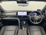 クラウンスポーツ 2.5 Z E-Four 4WD 本革シート