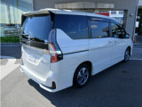 右斜め後方からの画像です。