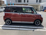 おひとり、恋人、ご友人、ご家族など、少人数でも大人数でもお出かけが楽しめます。この車で楽しいドライビングライフを送りましょう♪