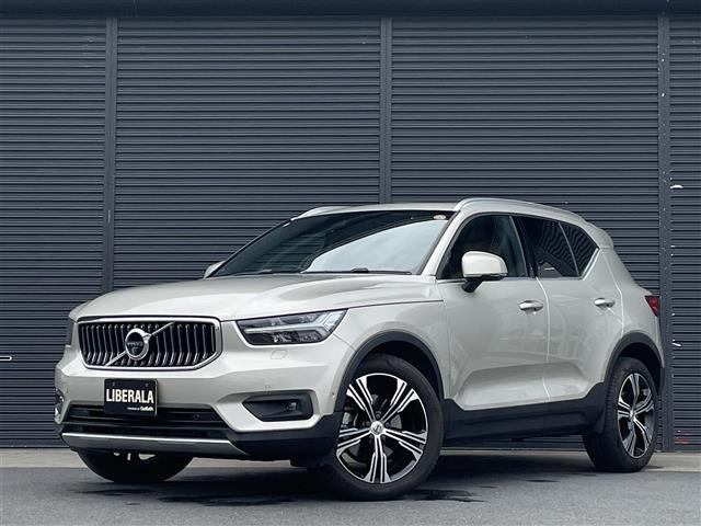 XC40T4 AWD インスクリプション 4WD4WD 本革シート