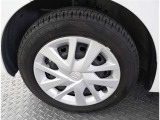かっこいいホイールですね。 車のイメージを大きく左右するホイール部分はコダワリを持ちたいですね。