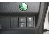 あんしんパッケージ装備車です。低速域衝突軽減ブレーキと誤発進抑制機能,サイドカーテンエアバックにより万一の事故防止と乗員保護に役立ちます。