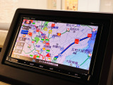 ナビ搭載車!!ナビ起動までの時間と地図検索する速度が魅力で、初めての道でも安心・快適なドライブをサポートします!!