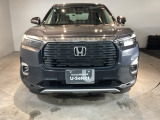 車の個性が最も現れるフロントデザイン。バランスの取れたフォルムは飽きが来ず、毎日のドライブを誇らしい気持ちにさせてくれる美しさです