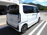 後ろのドアは、両側とも電動スライドドアとなっています♪