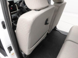 フラットなフロアで乗車後の横移動もしやすいですよ。