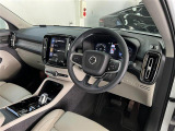 XC40 B4 AWD インスクリプション 4WD 4WD 本革シート