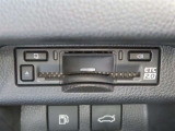 ITSスポットでの渋滞回避支援や安全運転支援などの恩恵を受けることができるETC2.0。