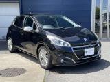 フランス車ならではのフロントデザイン。