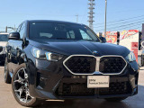 【BMWの伝統-1】BMWの特徴的な&ldquo;キドニーグリル&rdquo;は、80年以上続く伝統の形でございます。変わらないこだわりのデザインが、プレミアムブランド&ldquo;BMW&rdquo;を創り出します。