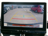 バックモニター付きですので、日常の駐車はもちろん、人や障害物などを映像で確認できるので安心です!(補助装置になりますので、目視でもご確認ください)