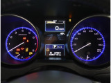 視認性に優れたメーターで、夜間走行も安心して運転できます!メーター内の光度調整機能も付いております!