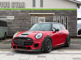当店では、BMW MINIを中心に個性的な車の販売をしております。見ているだけでも楽しい車を展示してますので、遊びがてらにてもご来店下さい。写真画像を見ていただくとオリジナルの整備内容がご確認で出来ます。