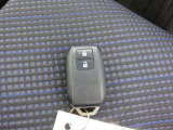 スマートキーなので鍵をカバンやポケットに入れたままでもドアの開閉やエンジンスタートが可能です!