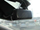 ドライブレコーダー、高速での走行時夜間、もしもの事故の瞬間などしっかりと録画され、鮮明な画像で細部まで確認できます。