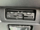 有料道路の料金所をキャッシュレスでスムーズに通過できるETC搭載!