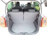 ◆定員乗車時のカーゴルームです。普段のお買い物の荷物やたくさんの収納が可能です。
