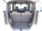 ◆定員乗車時のカーゴルームです。普段のお買い物の荷物やたくさんの収納が可能です。