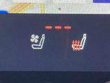 シートヒーター付きなので、冬でもお尻がポッカポカ♪長距離のドライブでも、暖かくクルマに乗れそうですね。