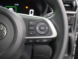 走行中に先行車の様子を検知しながら、設定した車速の範囲内で先行車との距離のキープを支援する「全車速追従機能付アダプティブクルーズコントロール」を装備しています。