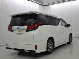沢山乗れるのがこの車の魅力!2台で移動しないと・・・なんて時もこの車なら1台で!大活躍です♪