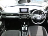 【ホンダセンシング】ミリ波レーダーと単眼カメラで検知した情報をもとに、安心・快適な運転や事故回避を支援する、先進の安全運転支援システムです。