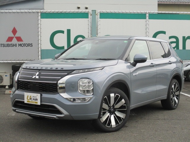 アウトランダー PHEV 2.4 P エグゼクティブ パッケージ 4WD