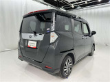 後ろから見ると車の印象も変わりますね♪