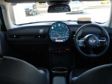 全車保証付き販売をしておりますので安心してご購入頂けます。6ヶ月・5000Kmから2年・走行無制限などお車1台1台により異なります。