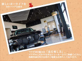 自分の操作とクルマの動きがそろうと、運転が驚くほど気持ちよくなる。それがマツダの目指す走る歓びです!