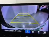 【バックモニター】後ろのカメラの映像をモニターに映し出すことができます!後方の見えない死角や、障害物との距離感をしっかり確認することができます!駐車が苦手な方におすすめです。