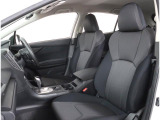 長時間の運転も疲れにくいフロントシート!体をしっかり支えてくれて運転がしやすい形状です!