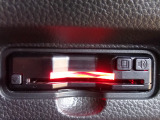 ■【ETC車載器】が装備されています。セットアップをしてお渡しとなり、ETCカードを差し込むだけで高速道路の利用が可能です。