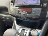 移動時の車内も快適に オートエアコンがついています