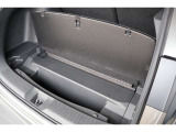 トランク下の収納BOX