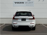 ◆バック/万が一を考え、安全性を重視する方に選ばれているVOLVO車。ドアを開閉するとその重み・厚みに驚くはず